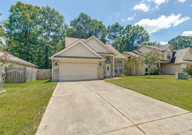 Photo 2 of Single family home for sale at 16428 Ryan Guinn Way, Conroe, TX 77303 | MLS# 37933960 | Listing updated on 2026-09-10