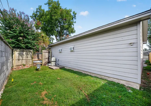 49th image of 2202 Viking Dr, Houston, TX 77018 | MLS# 90199771