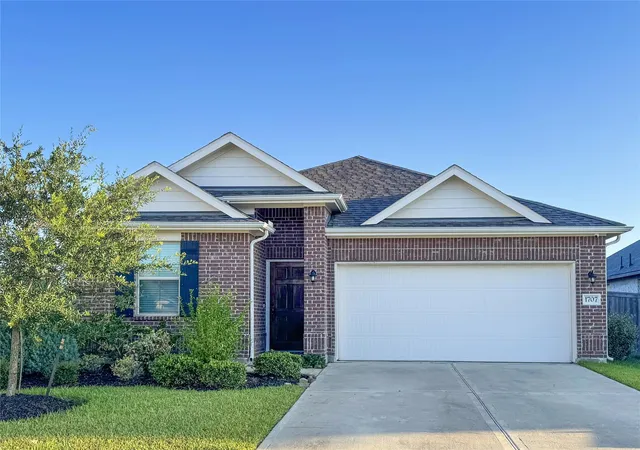 1st image of 1707 Prairie Ridge Ct, Angleton, TX 77515 | MLS# 55938062