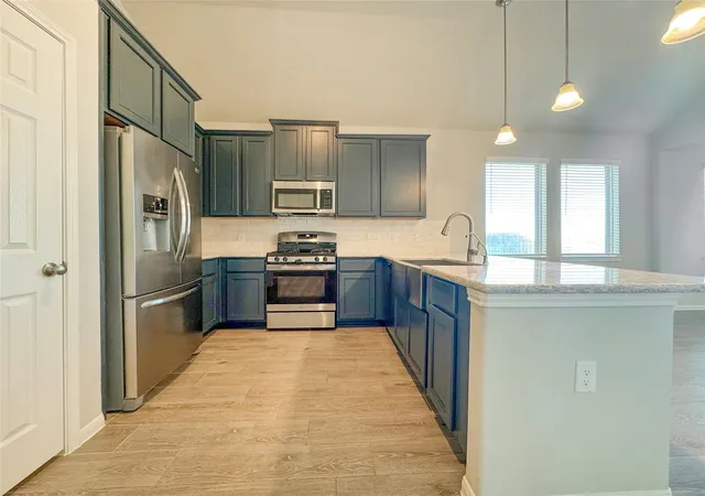 2nd image of 1707 Prairie Ridge Ct, Angleton, TX 77515 | MLS# 55938062