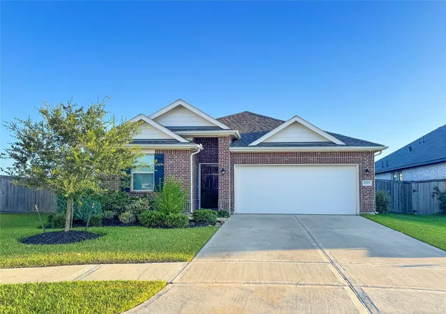 5th image of 1707 Prairie Ridge Ct, Angleton, TX 77515 | MLS# 55938062