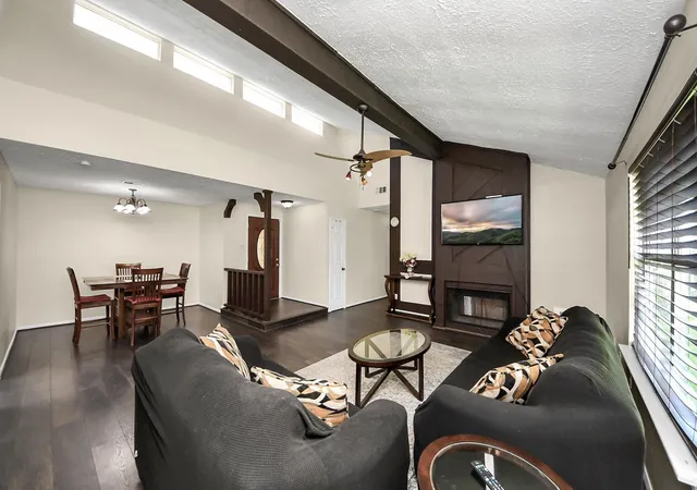 5th image of 16338 Hunting Dog Ct, Missouri City, TX 77489 | MLS# 20806238