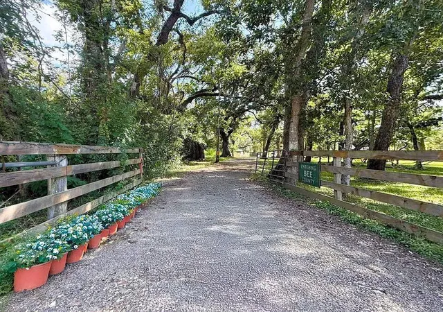 Photo 1 of Sale Pending at 209 River Rd, Angleton, TX 77515 | MLS# 71780239 | Listing updated on 2026-08-10