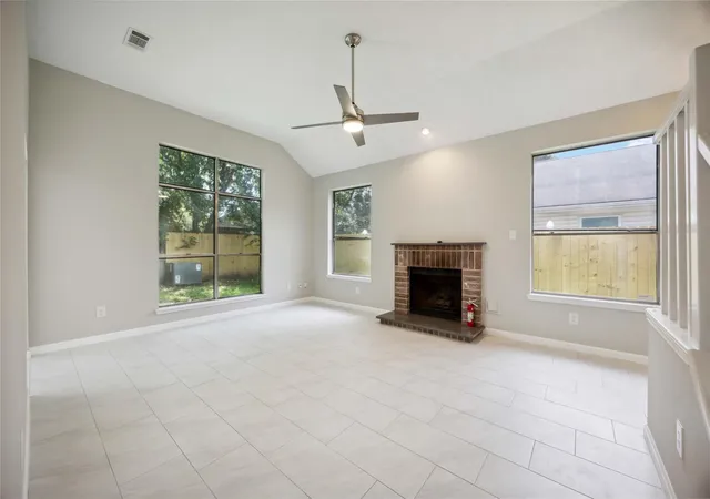 5th image of 12215 Cardston Ct, Tomball, TX 77377 | MLS# 13996384
