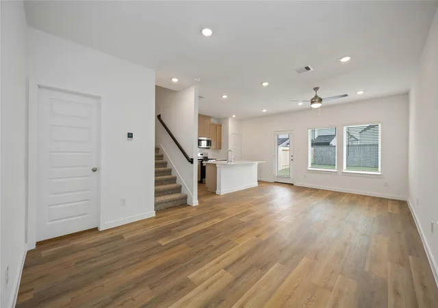 Photo 3 of Single family home for sale at 11426 Evergreen Harvest Dr, Houston, TX 77040 | MLS# 4619380 | Listing updated on 2026-09-20