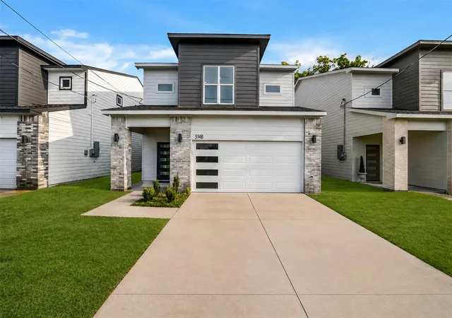 1st image of 514 Melbourne St #B, Houston, TX 77022 | MLS# 16194637