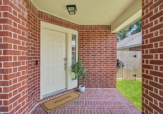 Photo 4 of Single family home for sale at 28518 Ashlyn Ridge Ln, Spring, TX 77386 | MLS# 60439489 | Listing updated on 2026-09-19