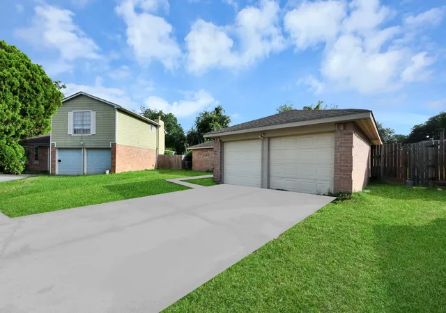 Photo 1 of Single family home for sale at 3302 Hombly Rd, Houston, TX 77066 | MLS# 67637624 | Listing updated on 2026-08-15