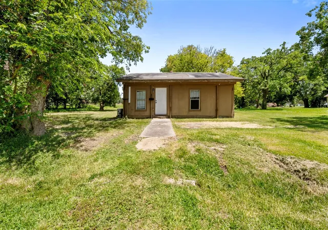 1st image of 422 2nd Ave N, Texas City, TX 77590 | MLS# 76580945