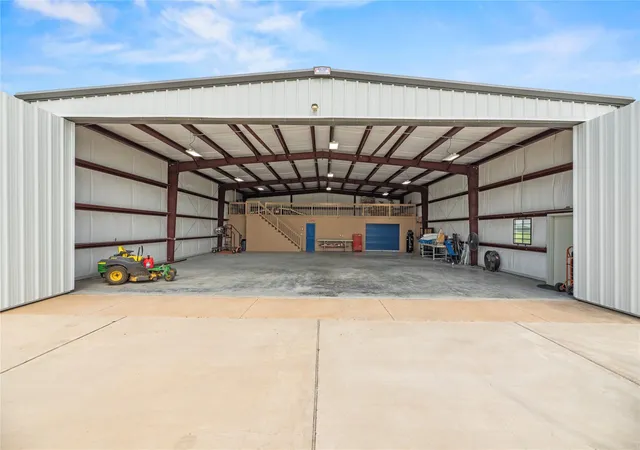 Photo 3 of Single family home for sale at 7736 Meteor Dr, Sealy, TX 77474 | MLS# 35782342 | Listing updated on 2026-08-11