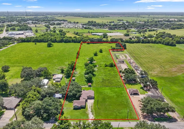 22nd image of 118 Cedar Vale Rd, Bay City, TX 77414 | MLS# 63305572
