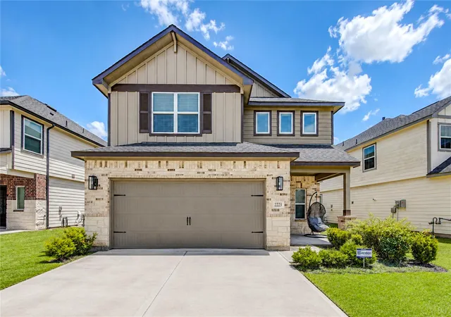 2nd image of 2223 Emerald Diamond Ct, Fresno, TX 77545 | MLS# 45032088