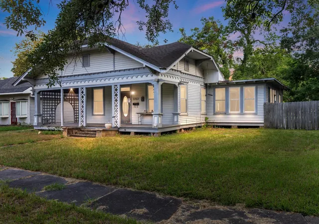 1st image of 1313 6th St, Bay City, TX 77414 | MLS# 17796627