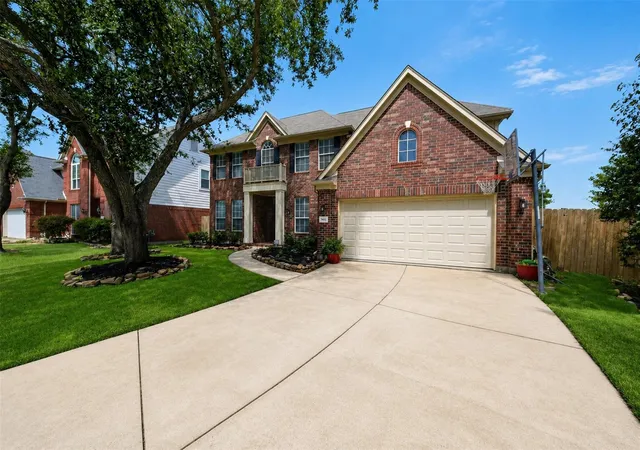 Photo 3 of Sale Pending at 7015 Angel Oaks Ct, Richmond, TX 77407 | MLS# 23696251 | Listing updated on 2026-08-31