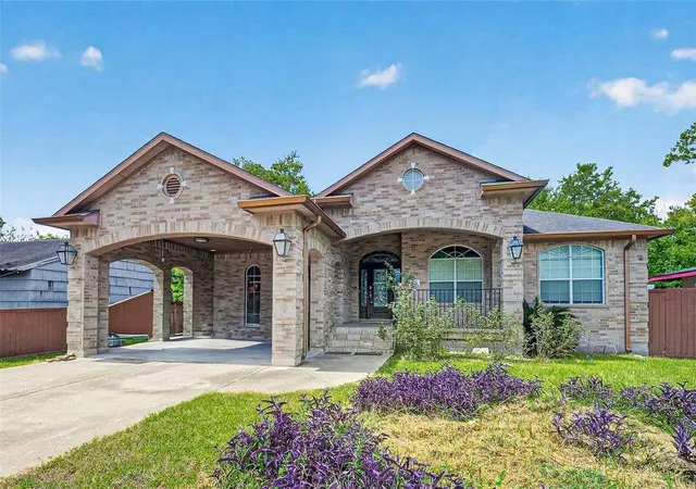 1st image of 5771 Belarbor St, Houston, TX 77033 | MLS# 92410090