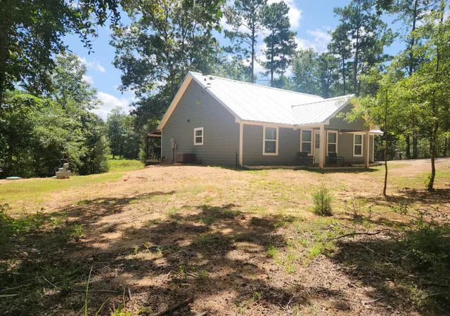 3rd image of 281 W Sierra Rd, Coldspring, TX 77331 | MLS# 59309788