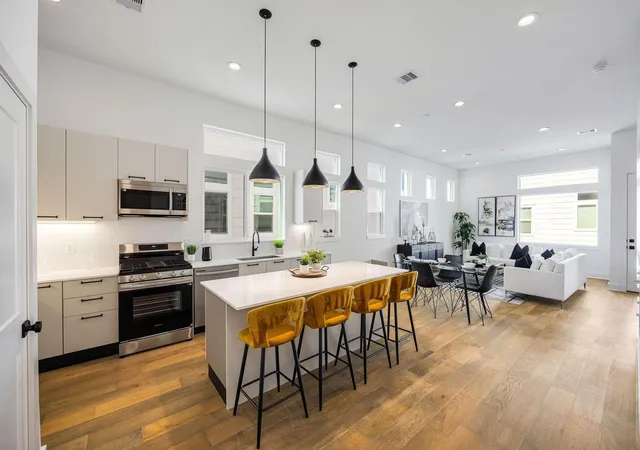 Single family home for sale at 303 Marcella St #F, Houston, TX 77091 | MLS# 60281350