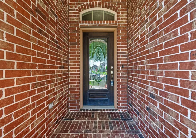 Photo 3 of Single family home for sale at 13930 Chalcott Dr, Richmond, TX 77407 | MLS# 30194727 | Listing updated on 2026-09-20