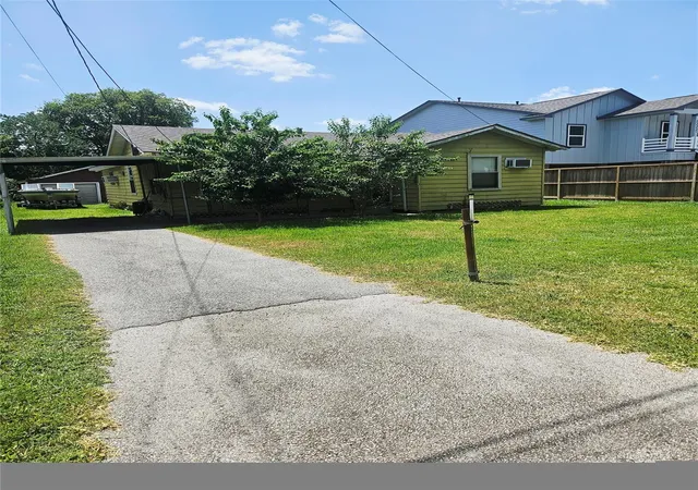 Photo 2 of Single family home for sale at 7226 Philibert Ln, Houston, TX 77028 | MLS# 37830542 | Listing updated on 2026-08-31