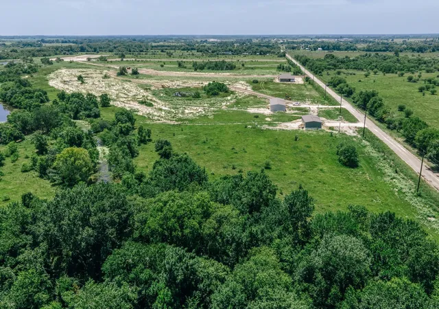 Photo 2 of Land for sale at 1008 Mustang Xing Dr, Waller, TX 77484 | MLS# 21411579 | Listing updated on 2026-08-12