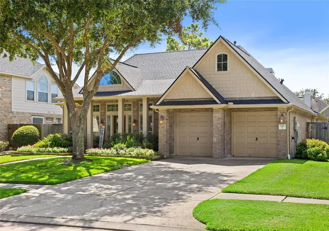 40th image of 1710 Windy Brook Ln, League City, TX 77573 | MLS# 3874704