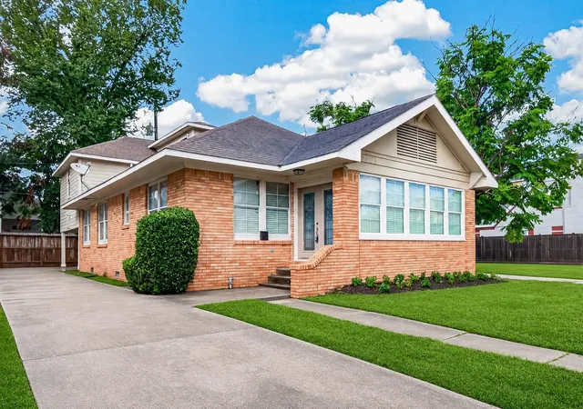 1st image of 2905 Rosewood St, Houston, TX 77004 | MLS# 24215933