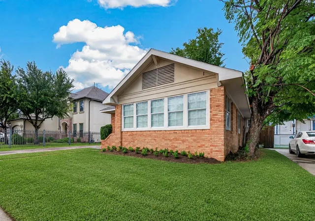 4th image of 2905 Rosewood St, Houston, TX 77004 | MLS# 24215933