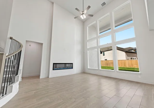 Photo 3 of Single family home for sale at 10618 Dina Yellow Dr, Cypress, TX 77433 | MLS# 78832869 | Listing updated on 2026-09-12