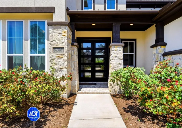 4th image of 10062 S Goshawk Trl, Conroe, TX 77385 | MLS# 17624668