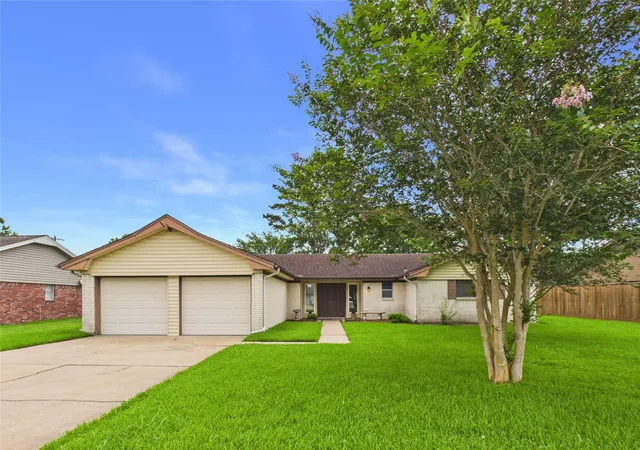 1st image of 1909 Tracy Lynn Ln, Alvin, TX 77511 | MLS# 13570388
