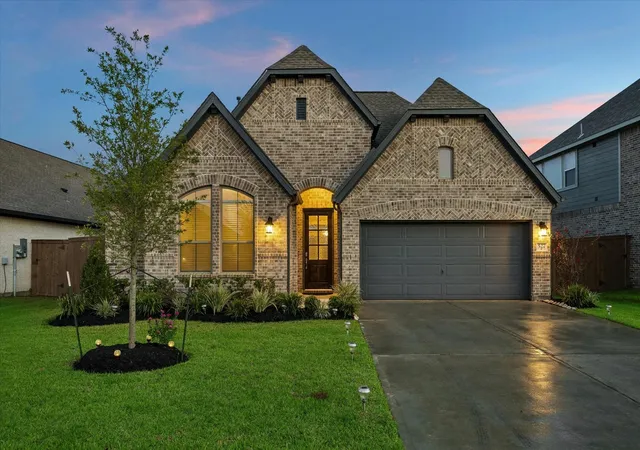 1st image of 527 Rita Blanca Dr, Webster, TX 77598 | MLS# 13197908