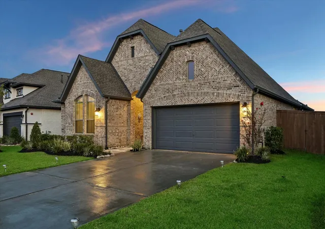 2nd image of 527 Rita Blanca Dr, Webster, TX 77598 | MLS# 13197908