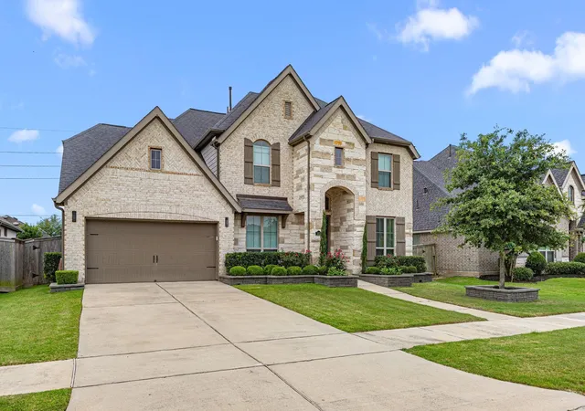 Photo 3 of Sale Pending at 1818 Lottie Moore Loop, Richmond, TX 77469 | MLS# 7406559 | Listing updated on 2026-10-07