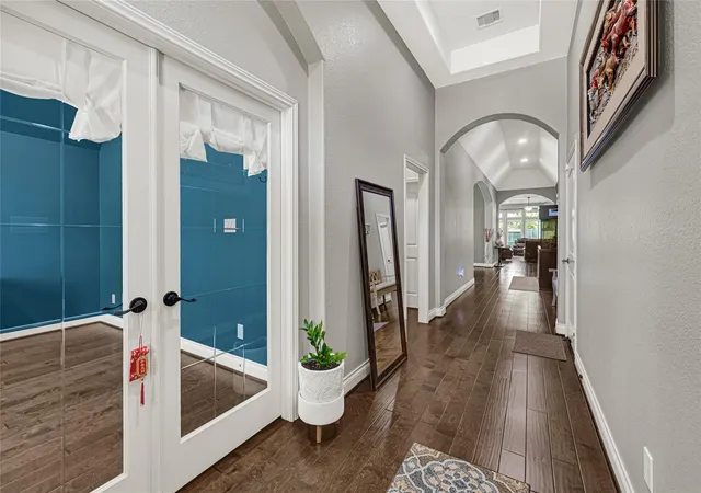 Photo 4 of Single family home for sale at 10111 Gentle River Way, Missouri City, TX 77459 | MLS# 32358988 | Listing updated on 2026-09-16