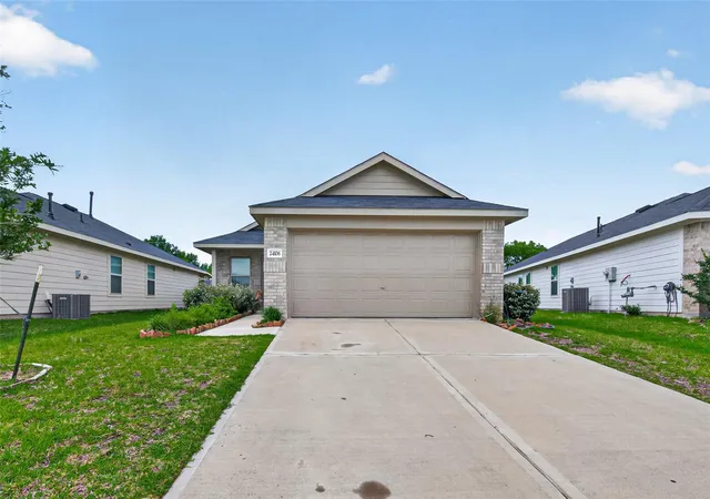 Photo 3 of Single family home for sale at 24106 Maple Turn Ln, Hockley, TX 77447 | MLS# 71903317 | Listing updated on 2026-09-16