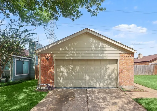 2nd image of 3903 Mountain Rose Ln, Houston, TX 77043 | MLS# 32723920