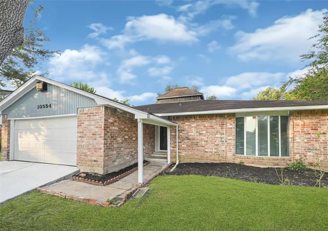 2nd image of 10554 Quail Ridge Ln, Sugar Land, TX 77498 | MLS# 59458168