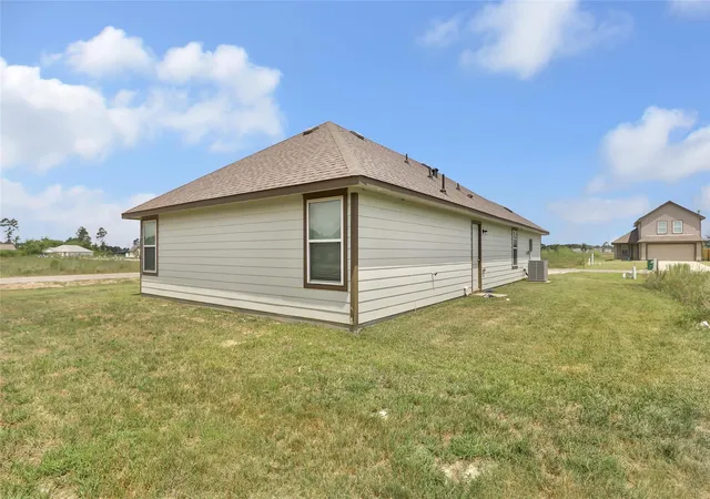 Photo 2 of Single family home for sale at 830 Road 5501, Cleveland, TX 77327 | MLS# 44966292 | Listing updated on 2026-10-21