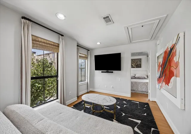 Photo 2 of Sale Pending at 1510 Missouri St #10, Houston, TX 77006 | MLS# 29788769 | Listing updated on 2026-08-15
