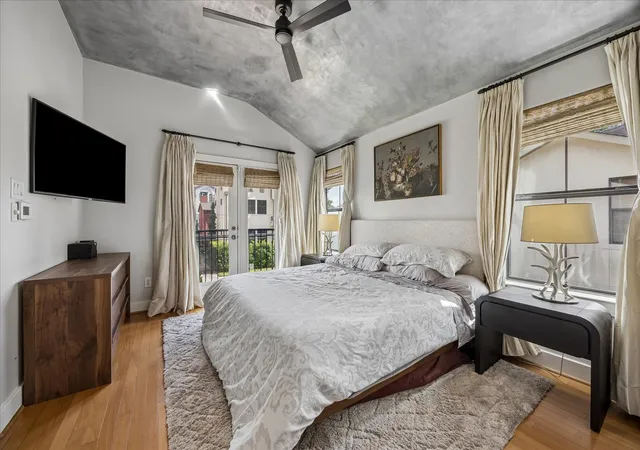 Photo 3 of Sale Pending at 1510 Missouri St #10, Houston, TX 77006 | MLS# 29788769 | Listing updated on 2026-08-15