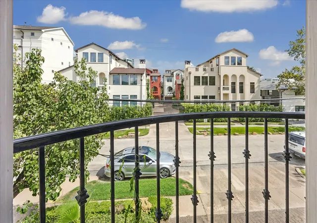 Photo 4 of Sale Pending at 1510 Missouri St #10, Houston, TX 77006 | MLS# 29788769 | Listing updated on 2026-08-15
