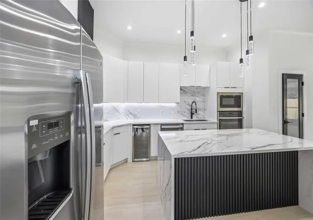 3rd image of 4210 New Orleans St, Houston, TX 77020 | MLS# 59210743