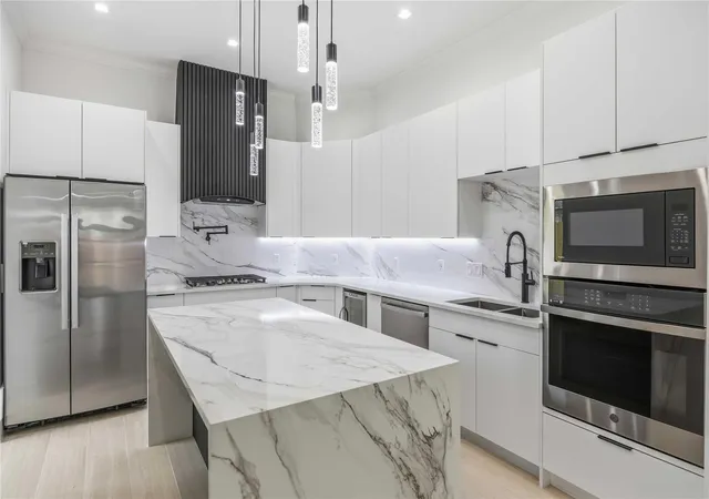 4th image of 4210 New Orleans St, Houston, TX 77020 | MLS# 59210743