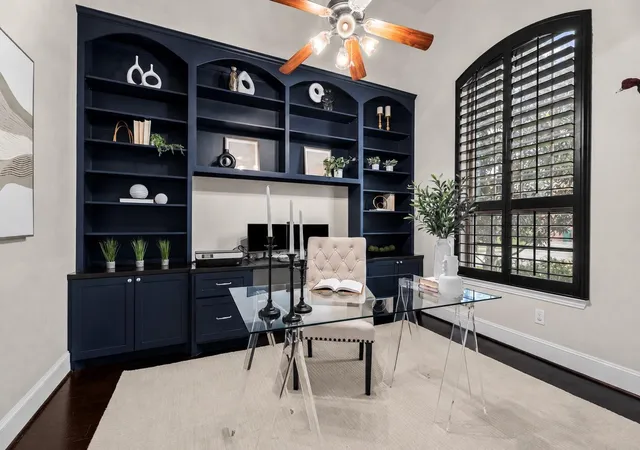 Photo 4 of Sale Pending at 28303 Calaveras Lake Dr, Spring, TX 77386 | MLS# 43198878 | Listing updated on 2026-09-13