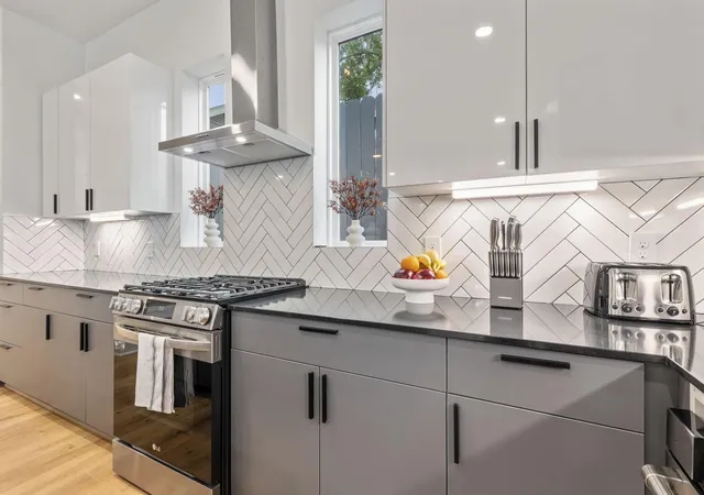 4th image of 515 Altic St, Houston, TX 77011 | MLS# 12756474