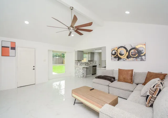 Photo 4 of Single family home for sale at 11510 Leader St, Houston, TX 77072 | MLS# 71381544 | Listing updated on 2026-09-02