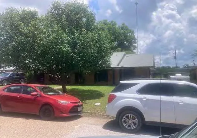Photo 3 of Single family home for sale at 1410 Lorene Ln, Marlin, TX 76661 | MLS# 2240593 | Listing updated on 2026-08-14