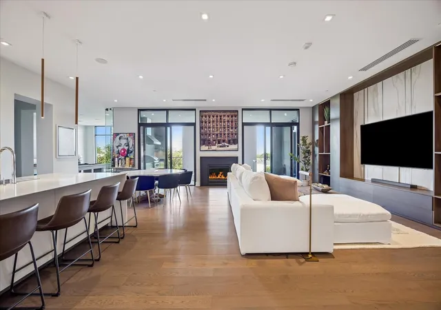 1st image of 2710 Steel St #507, Houston, TX 77098 | MLS# 72527599
