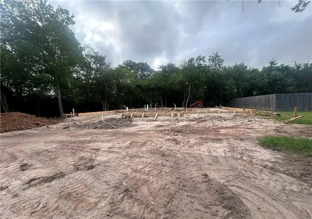 5th image of 2121 Manning, Bryan, TX 77803 | MLS# 92980925