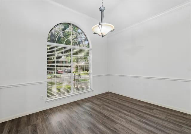 Photo 3 of Sale Pending at 334 Indian Summer Dr, Sugar Land, TX 77479 | MLS# 72198898 | Listing updated on 2026-10-07
